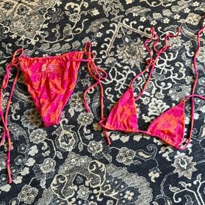 Leni swim size small top and bottom. Worn twice